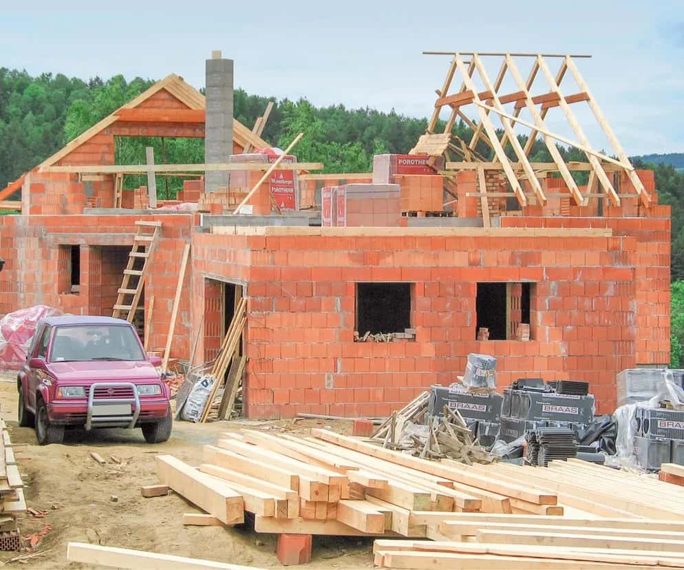 Ile kosztuje pozwolenie na budowę komina? Sprawdź ukryte opłaty